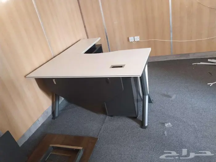 مكتب أبيض دولاب 3