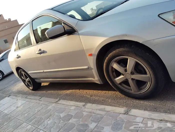 للبيع هوندا اكورد 2004 7