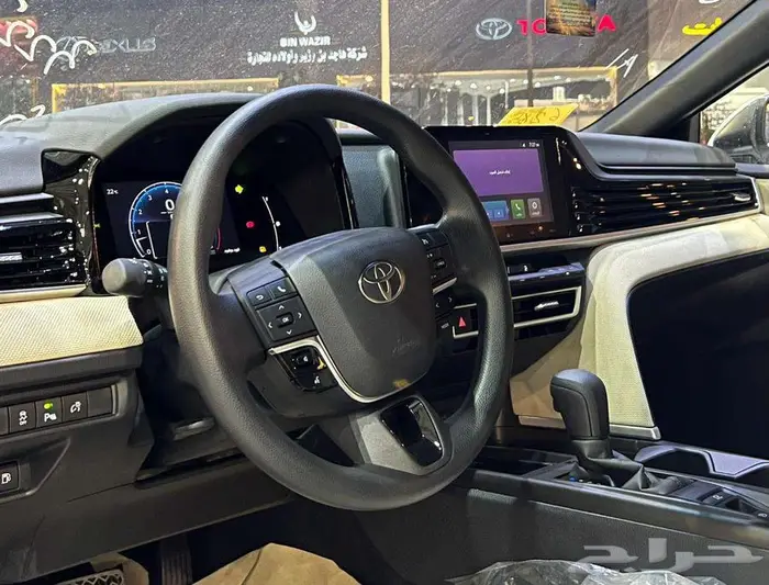 تويوتا كامري E بنزين ستاندر 5