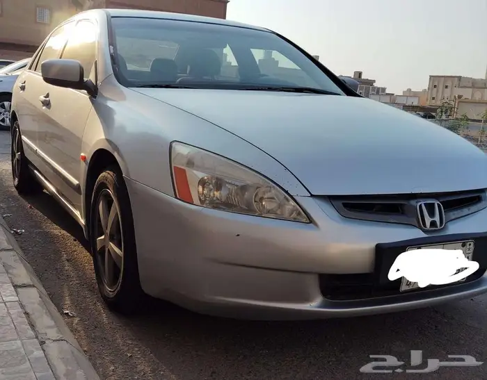 للبيع هوندا اكورد 2004 6