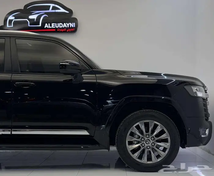 تويوتا لاند كروزر2024 GX-R 8