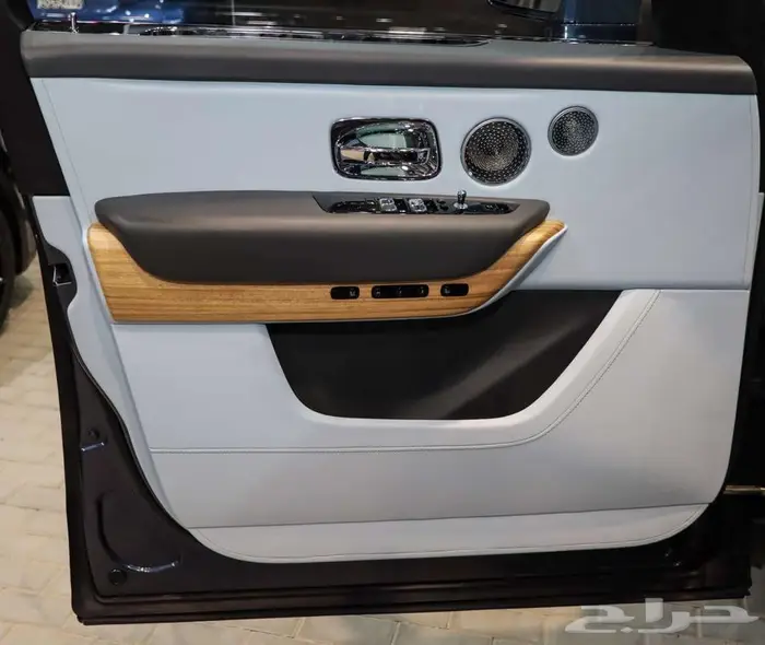 رولز رويس كولينان موديل 2019 ناغي ممشي قليل 17