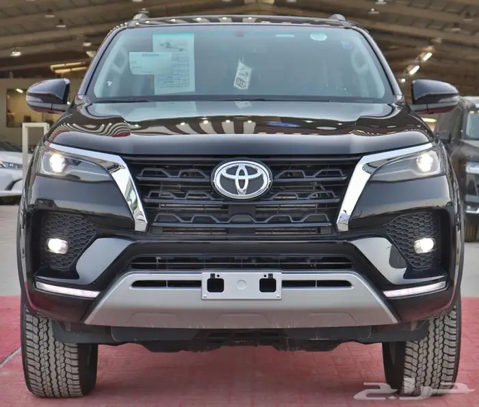 فورتشنر VX2رادار و بدون رادار 2.8 ديزل 2024 سعودي 15