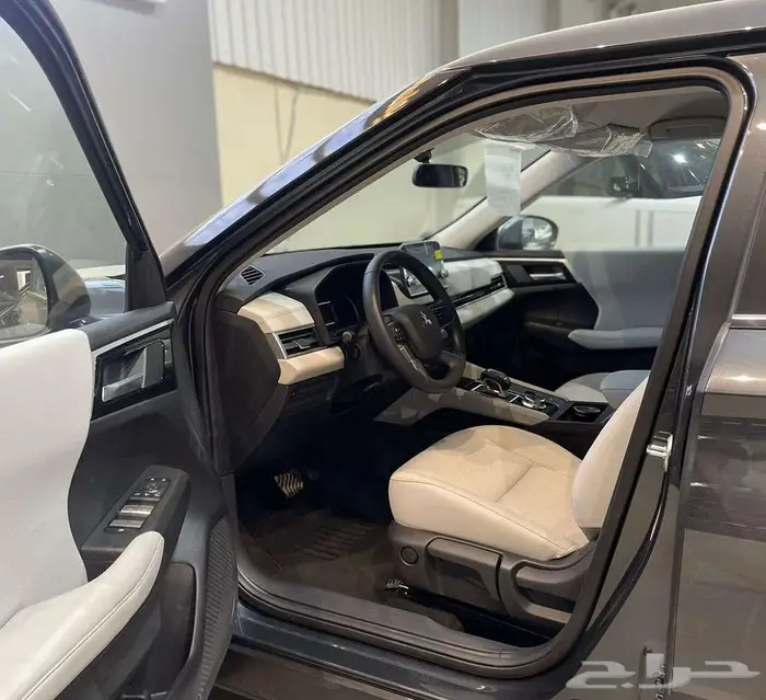 ميتسوبيشي اوتلاندر ستاندر 5 راكب 2025 8