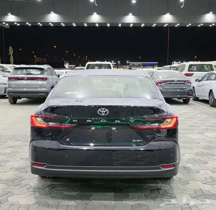 تويوتا كامري ستاندر موديل 2025 كاش و اقساط 4