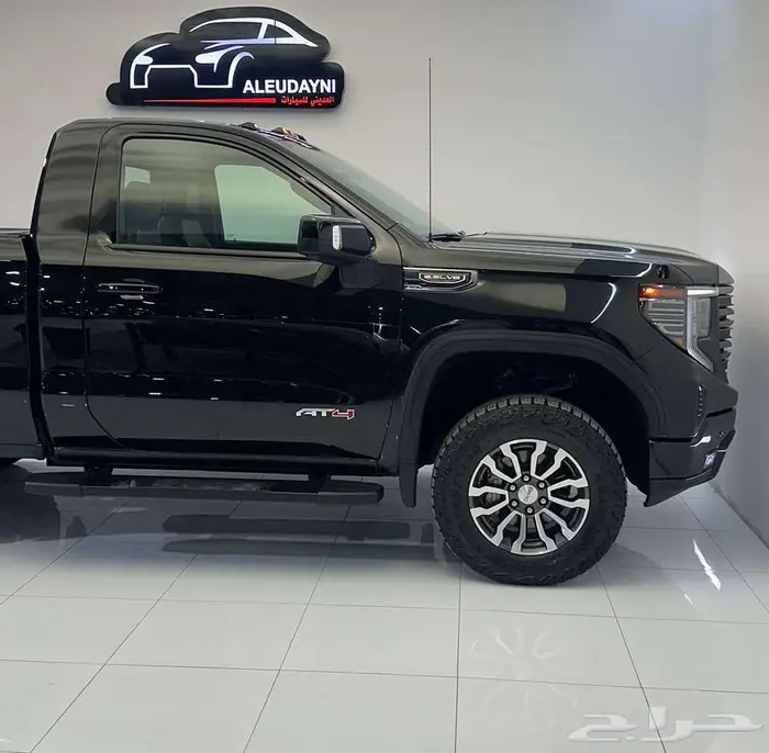 جي ام سي سييرا AT4 2023 8