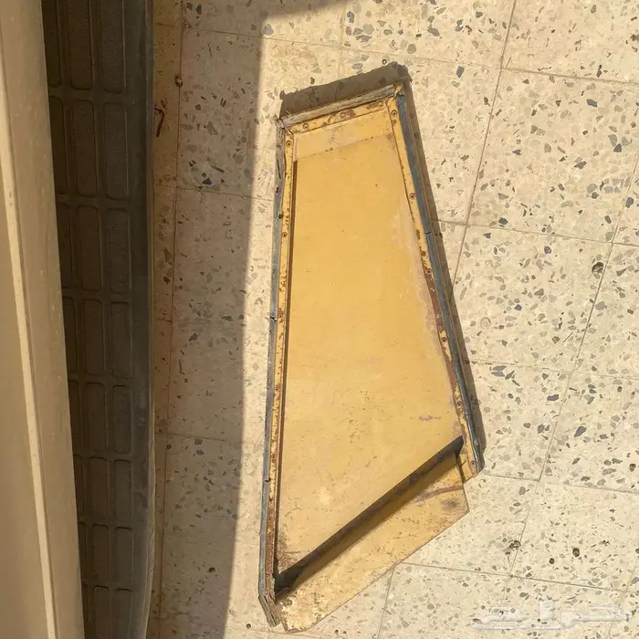 غطاء جنب المكينة يمين شيول 966 E D 1