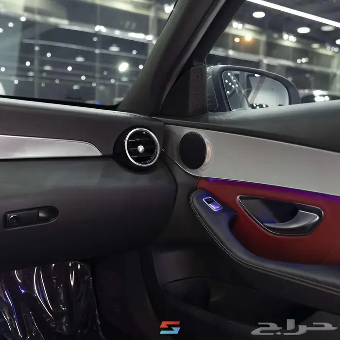 مرسيدس C200 موديل 2019 16