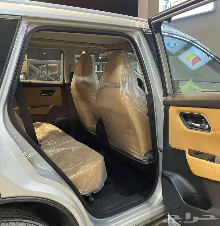 نيسان اكس تريل 2025 فل كامل 7 مقاعد جميع الالوان للتقسيط 5