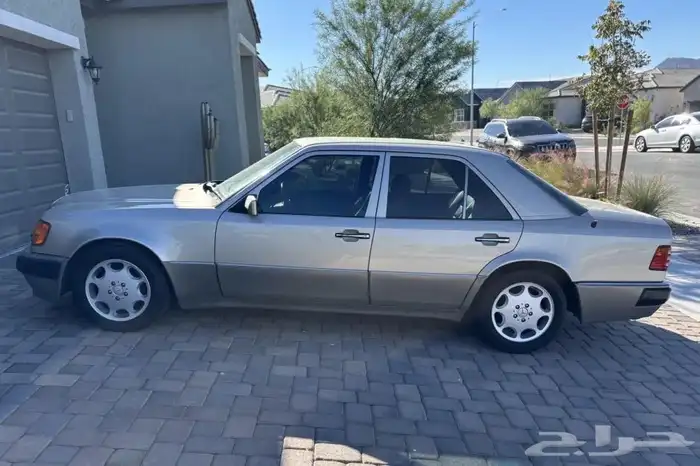 الأسطورة اي 500 1992 Mercedes Benz E500 (مزاد ينتهي 12 11) 1