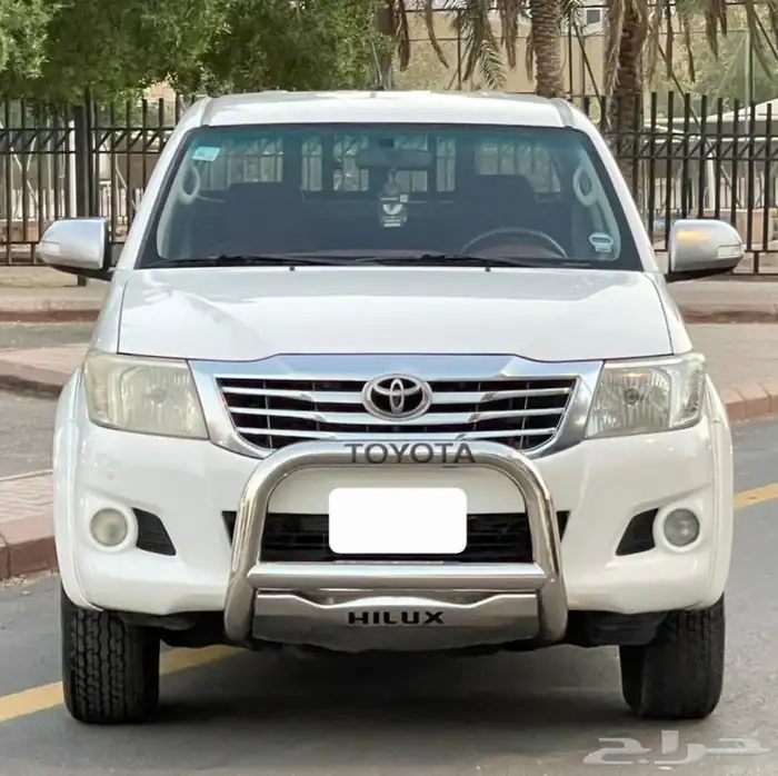 تويوتا هايلكس S-GLX 2015 فل سعودي اتوماتيك 3
