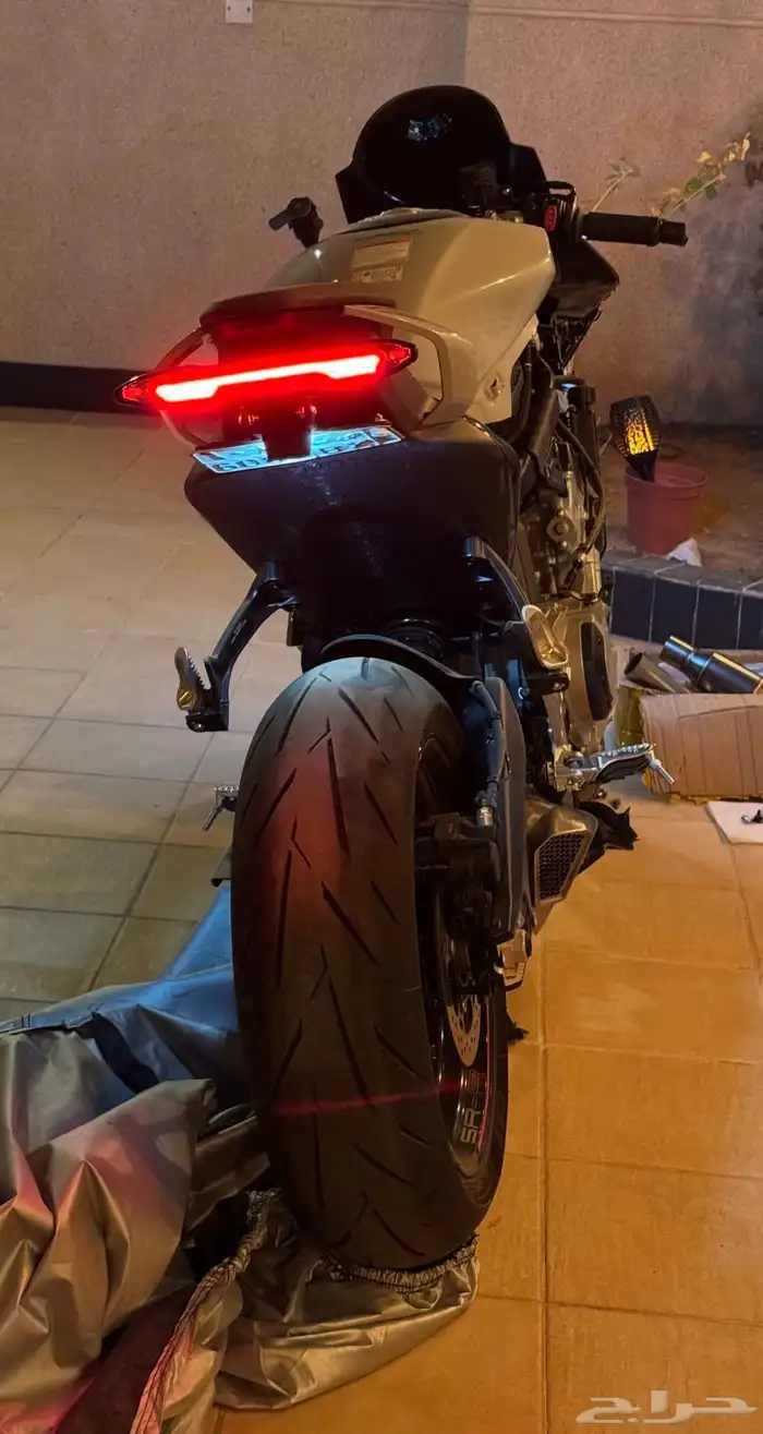 دباب CFMOTO 675SR-R موديل 2025 2