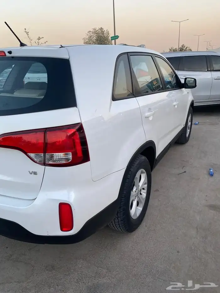 كيا سورينتو للبيع 6