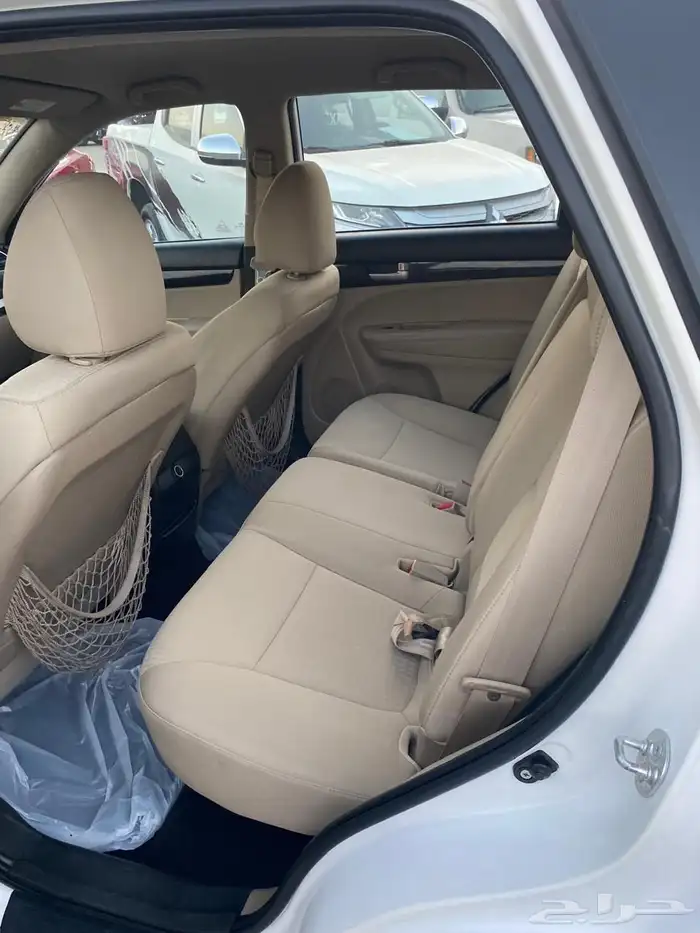 كيا سورينتو للبيع 3