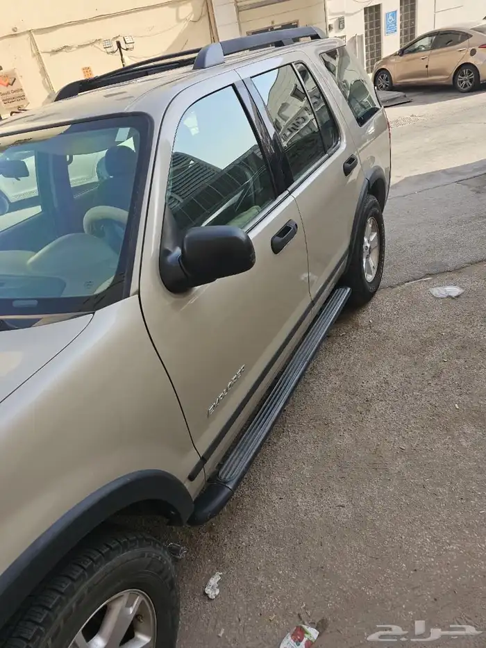 فورد اكسبلورر 2005 3