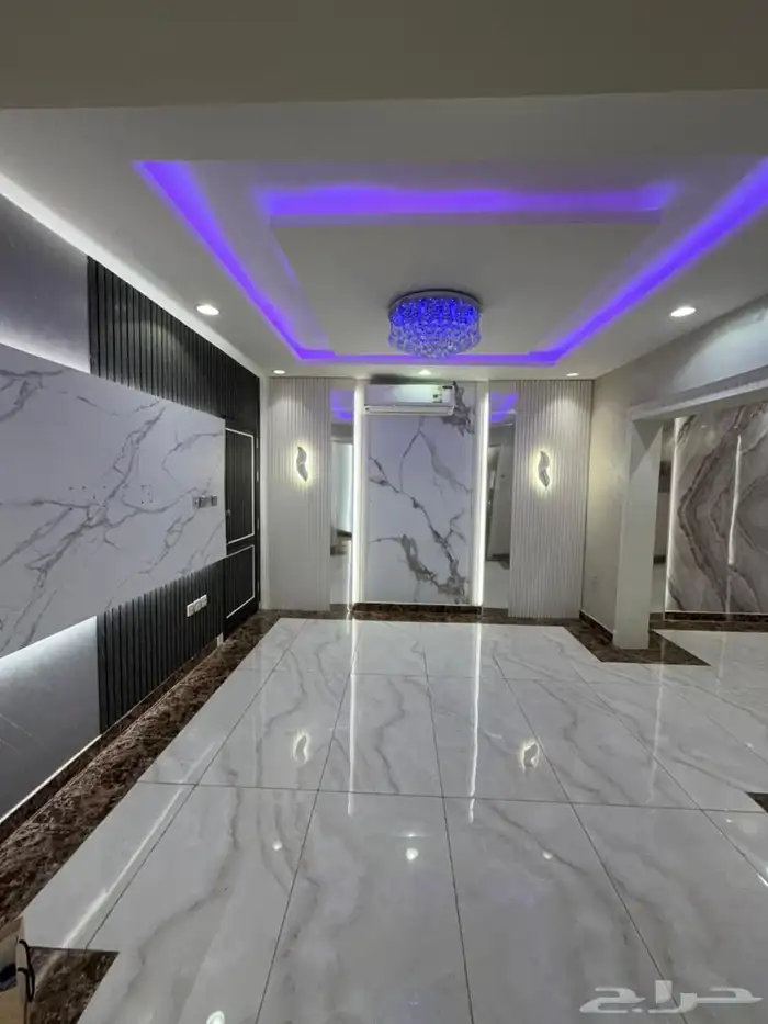 شقة للإيجار 5 غرف بحي الزهراء 10