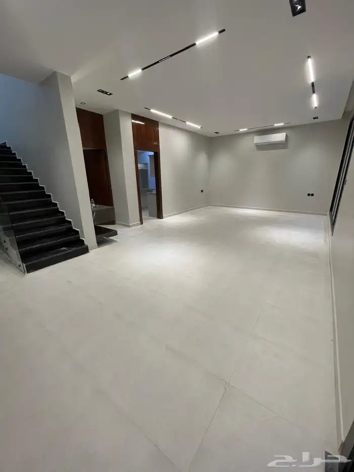 ثلاث فلل للايجار حي الرمال مسك للايجار مكيفات مطبخ راكبه ا 8