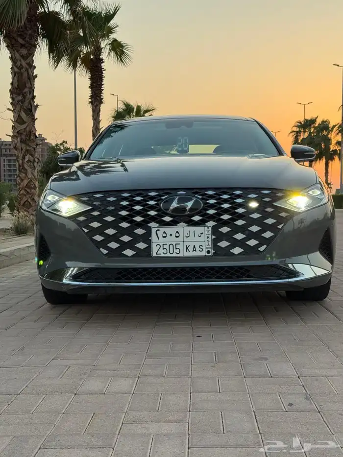 للبيع ازيرا 0 2 0 2 بنوراما فل مواصفات عداد ديجتال 4