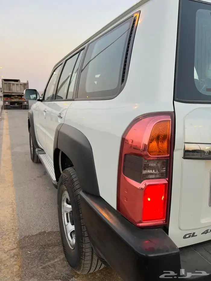 نيسان فتك 2011 ماشي فقط 113 الف فقط للبيع 11