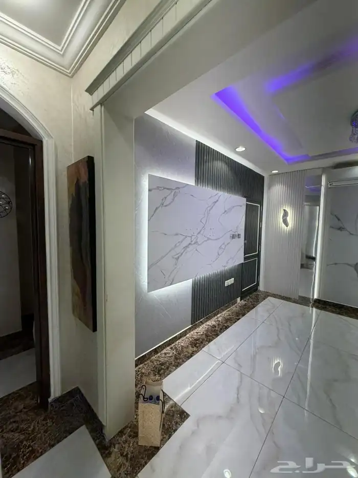 شقة للإيجار 5 غرف بحي الزهراء 11