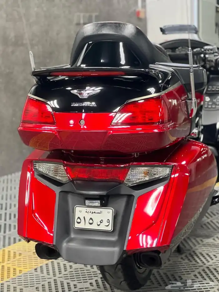 للبيع هوندا قولد وينج موديل 2015 6