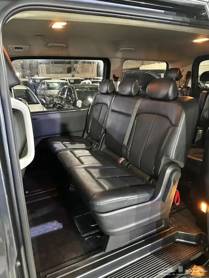 هيونداي ستاريا رصاصي 2022 ديزل بطاقة جمركية وارد كوريا 9