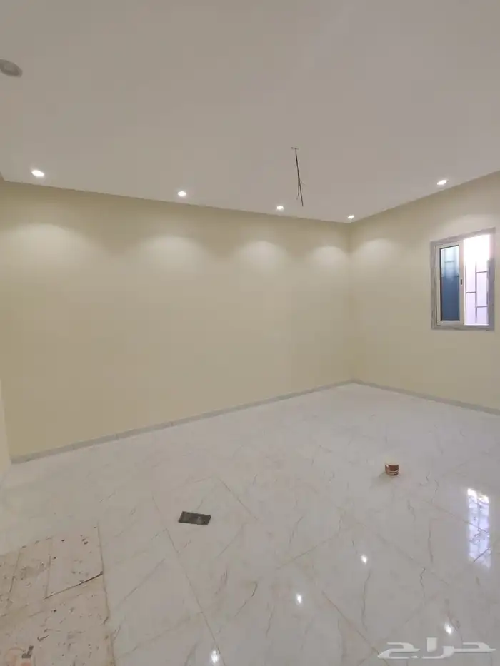 للبيع دور وشقه خلفيه حي القدس بمساحه 735 3