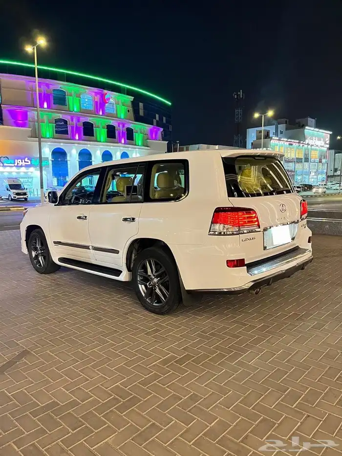 جيب لكزس 570 سبورت 5