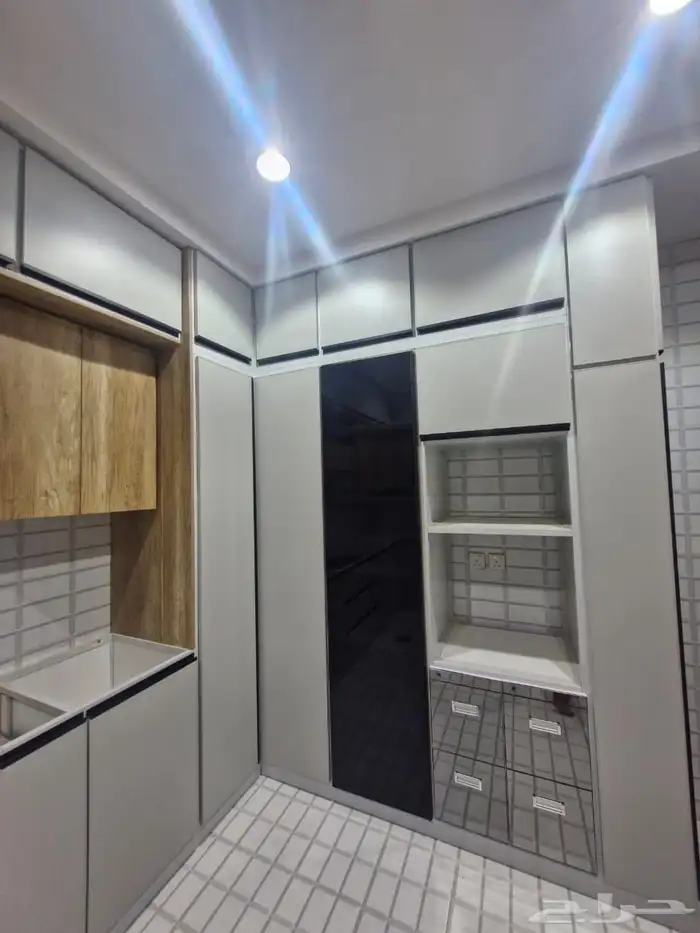 مطابخ تفصيل وجاهز على حسب دوليب الملابس خزاين مودرن 1