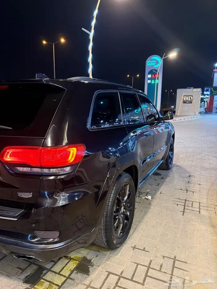 جيب شيروكي 6