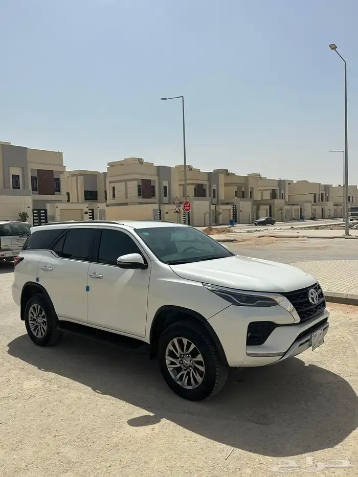 فورتشنر 2022مكينة 2800او البدل بهايلكس ديزل 2800مديل حديث 1