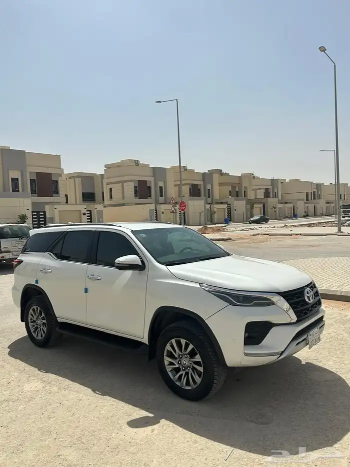 فورتشنر 2022مكينة 2800او البدل بهايلكس ديزل 2800مديل حديث 10