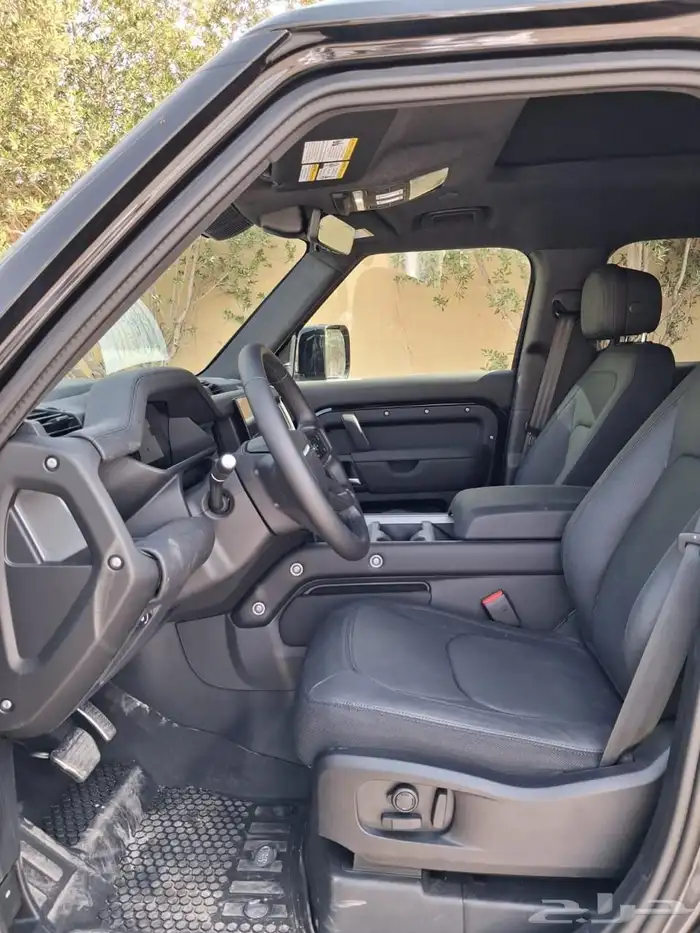 للبيع ديفندر X موديل 2025 كندي تحت ضمان الناغي اصفار 15