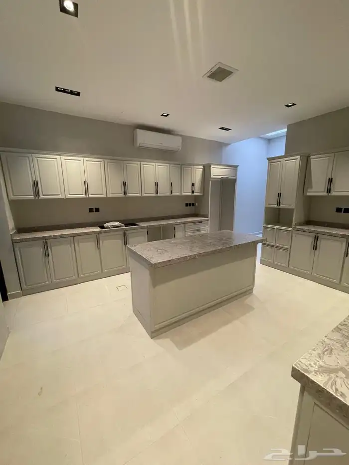 ثلاث فلل للايجار حي الرمال مسك للايجار مكيفات مطبخ راكبه ا 3
