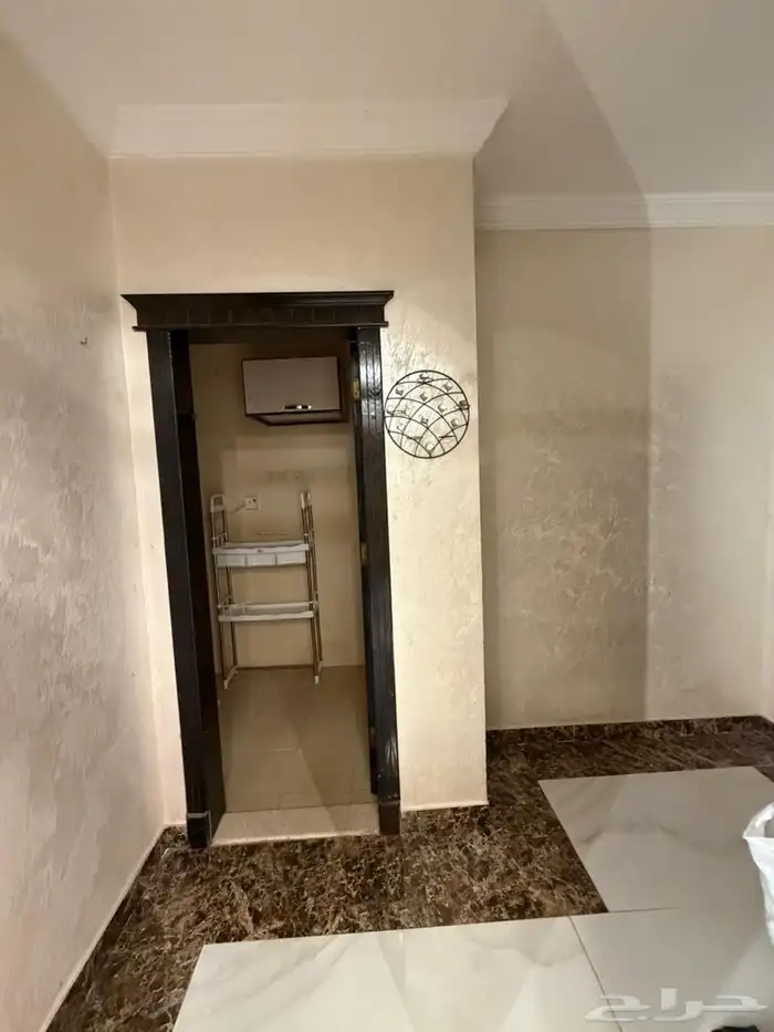 شقة للإيجار 5 غرف بحي الزهراء 13