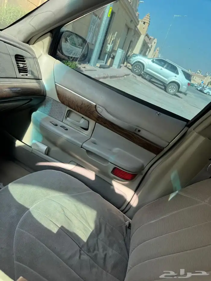 فورد قراند ماركيز 10