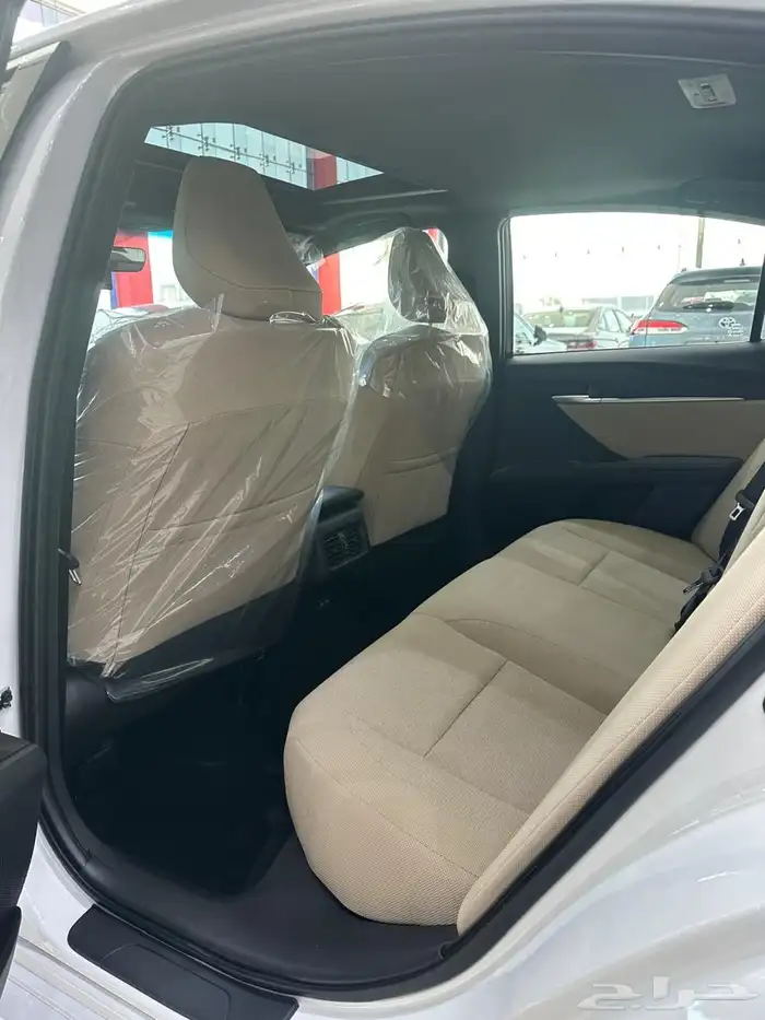 تويوتا كامرى بنزين LE 2