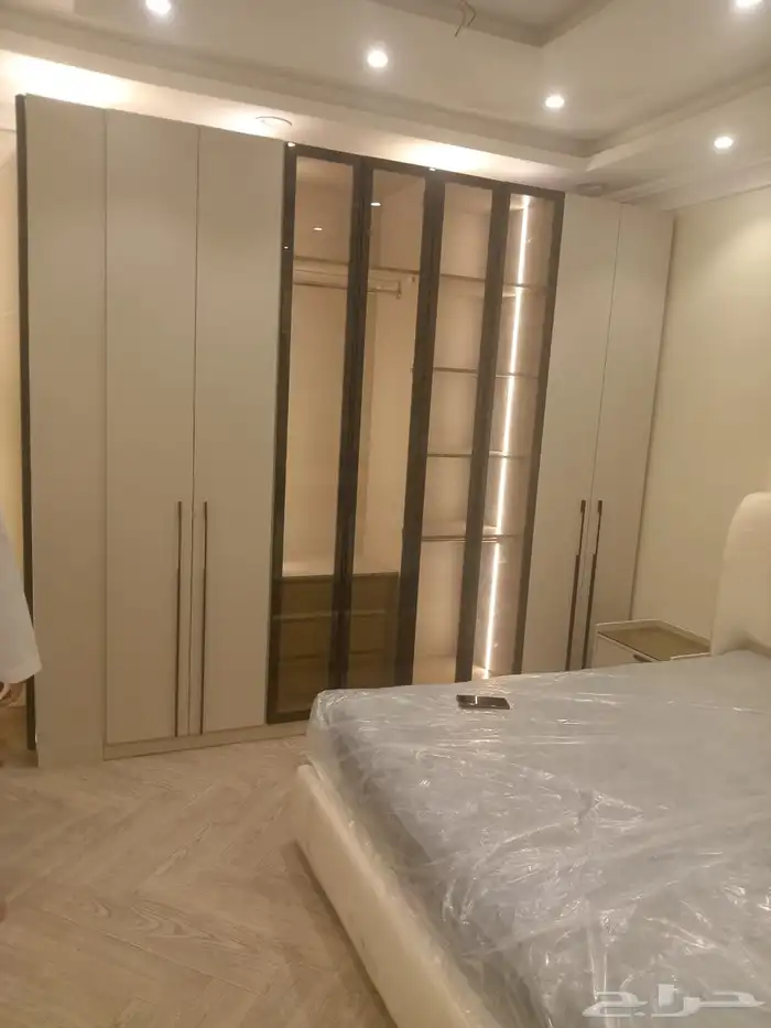 دواليب الملابس غرفة النوم ديكورات طاولات 17