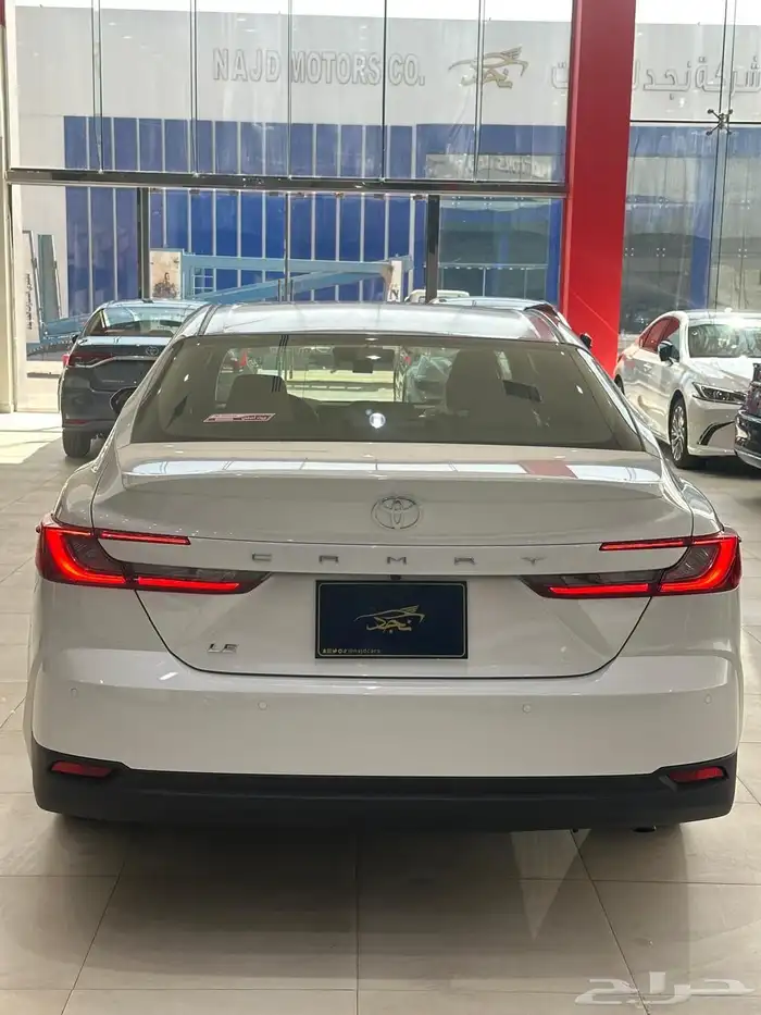 تويوتا كامرى بنزين LE 4