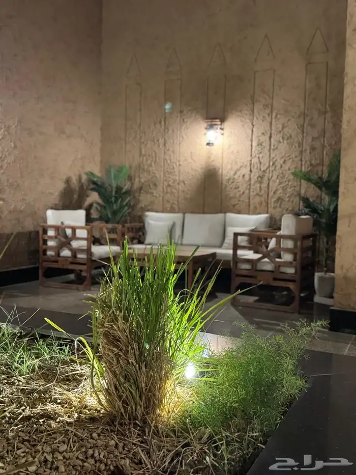 شقة للإيجار حي عرقة 13