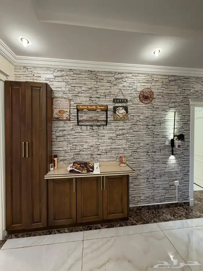 شقة للإيجار 5 غرف بحي الزهراء 9