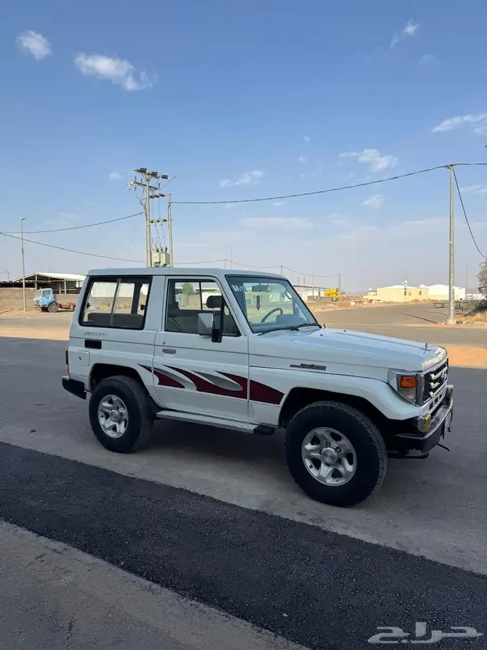 جيب ربع موديل 95 نظيف محركاته كلها بودي مرشوش بدون فلب ولاص 1