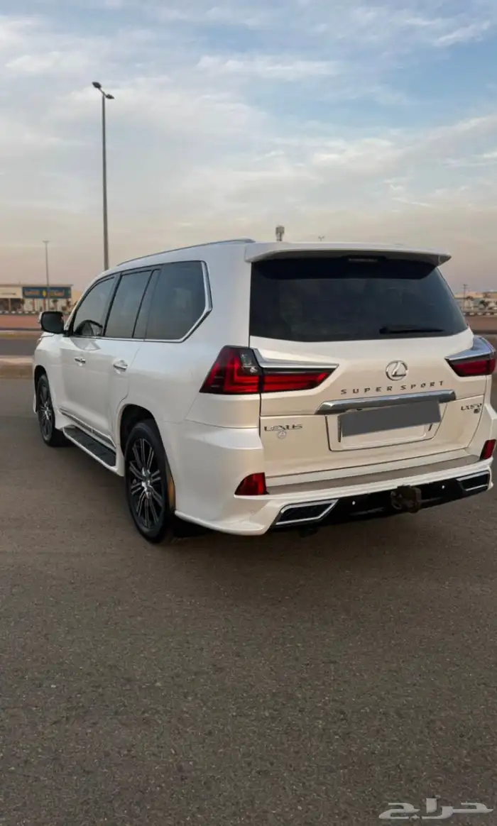 جيب لكزس 2016 بريمي 2