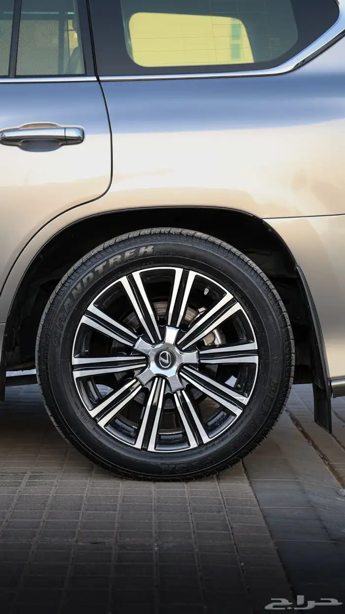 لكزس LX570 .. شيخ ( من النوادر ) 8