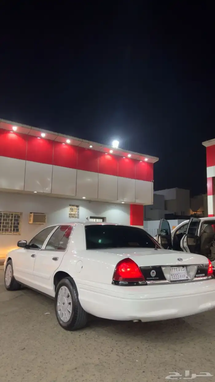 فورد فكتوريا بوليسي 2009 11