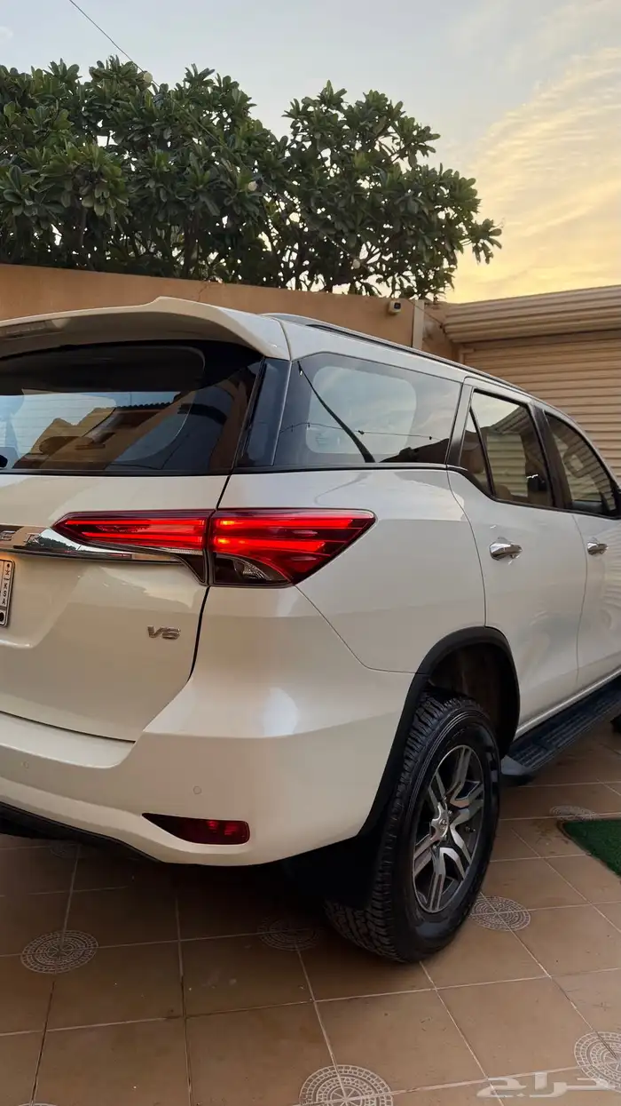 تويوتا فورتشنر موديل 2022 VX 6 7