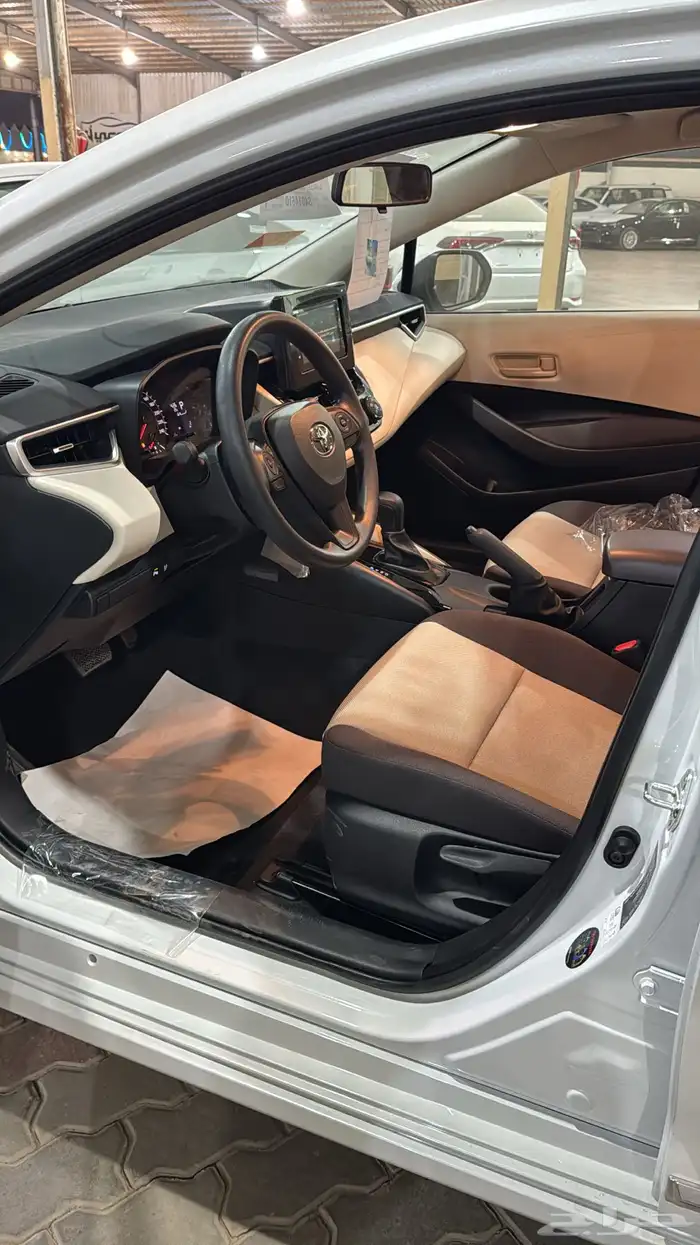 تويوتا كورلا XLI المطور جنوط بنزين 2025 7