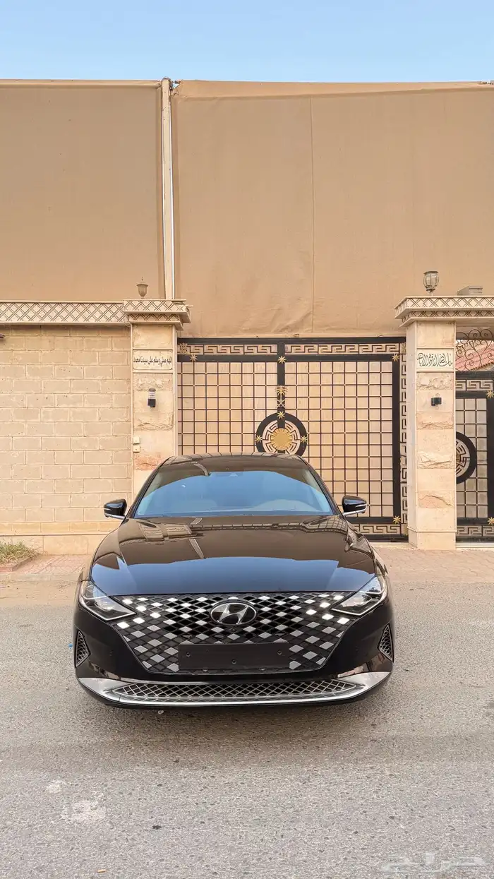 هونداي ازيرا 2020 ( بنزين) v6 فل كامل بانوراما 0