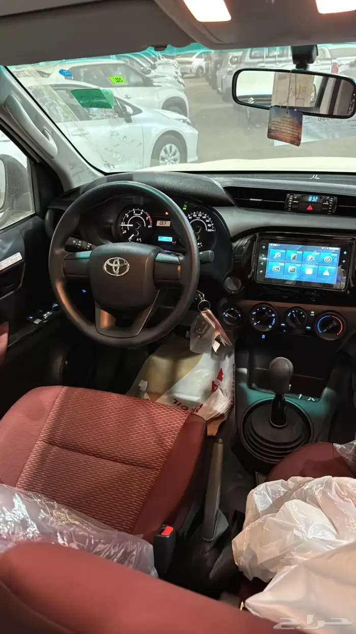 تويوتا هايلوكس GLX ديزل دبل 2025 5