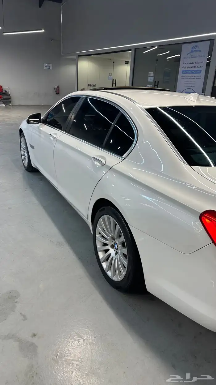 بي ام الفئة السابعة 2014 10